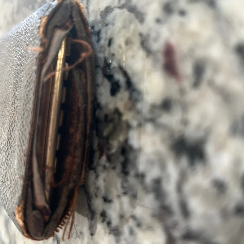 Louis Vuitton Monogram Key Case - Picture 10 of 11